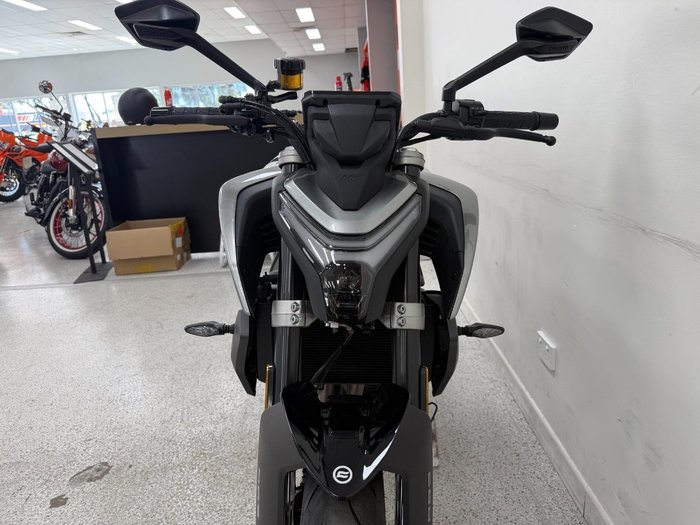 2025 CFMOTO 450 NK NEBULA BLACK