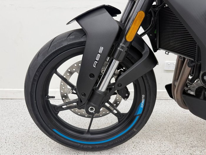 2025 CFMOTO 450 NK NEBULA BLACK