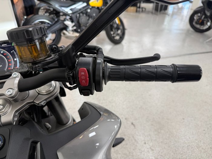 2025 CFMOTO 450 NK NEBULA BLACK