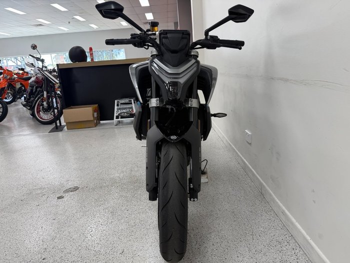 2025 CFMOTO 450 NK NEBULA BLACK
