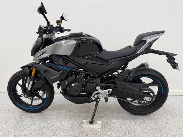 2025 CFMOTO 450 NK NEBULA BLACK