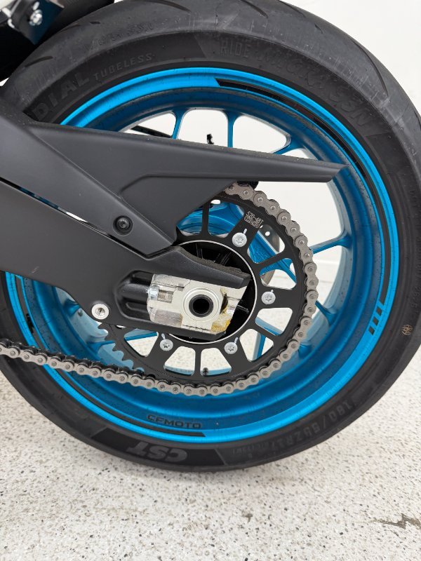 2025 CFMOTO 2025 CF Moto 675CC 675SR-R ABS Road NEBULA WHITE