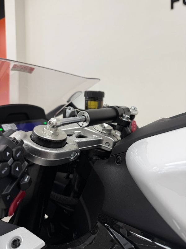 2025 CFMOTO 2025 CF Moto 675CC 675SR-R ABS Road NEBULA WHITE