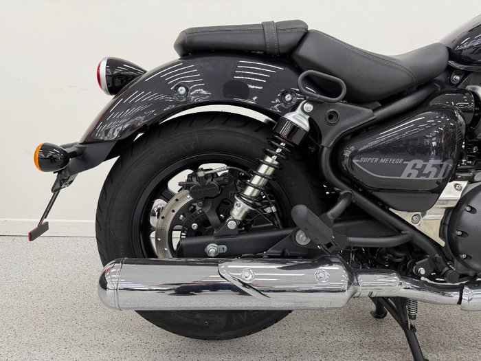 2025 Royal Enfield SUPER METEOR 650 Black