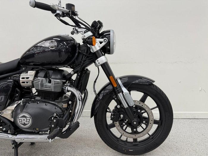 2025 Royal Enfield SUPER METEOR 650 Black
