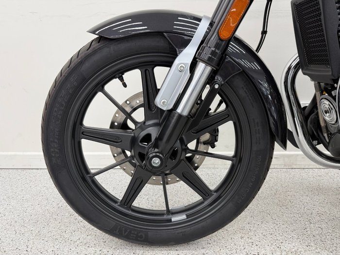 2025 Royal Enfield SUPER METEOR 650 Black