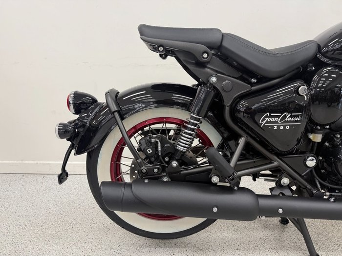 2026 Royal Enfield GOAN 350 Red