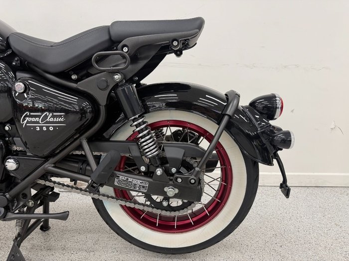 2026 Royal Enfield GOAN 350 Red