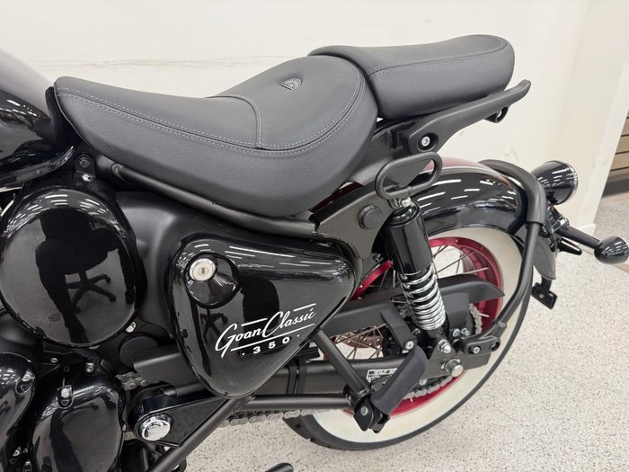 2026 Royal Enfield GOAN 350 Red