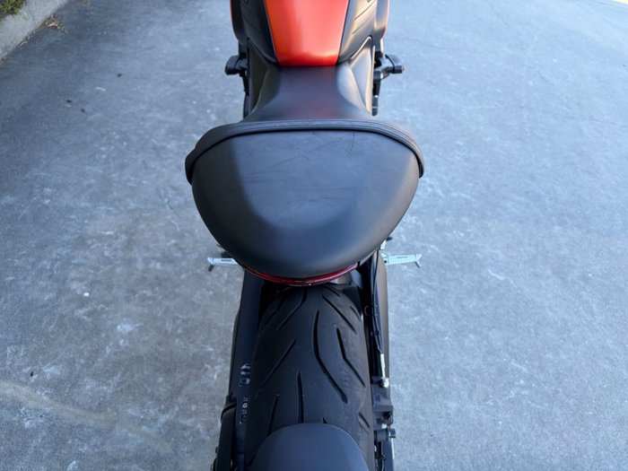 2023 Triumph TRIDENT 660 Orange