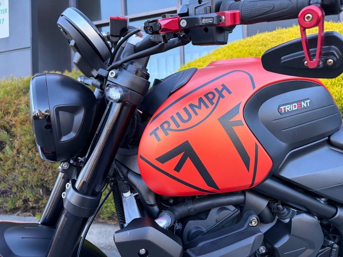 2023 Triumph TRIDENT 660 Orange