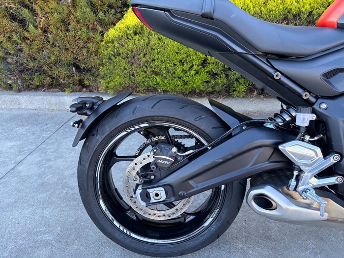 2023 Triumph TRIDENT 660 Orange