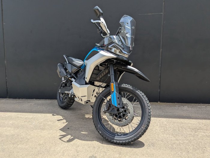 2025 CFMOTO MT-X ZEPHYR BLUE