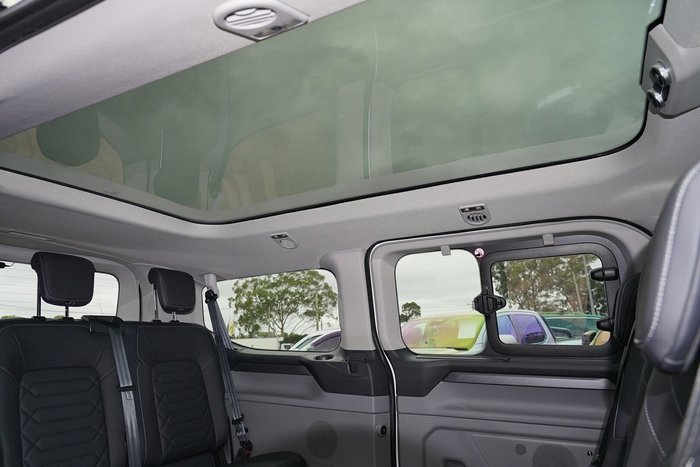 2025 Ford Tourneo Titanium X