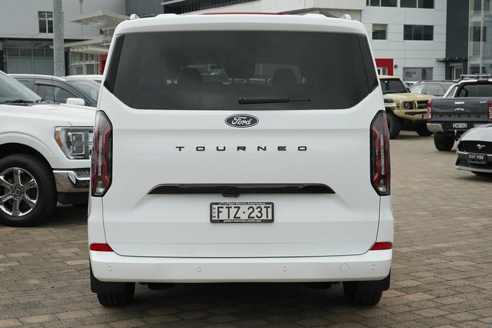 2025 Ford Tourneo Titanium X