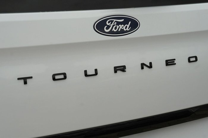 2025 Ford Tourneo Titanium X