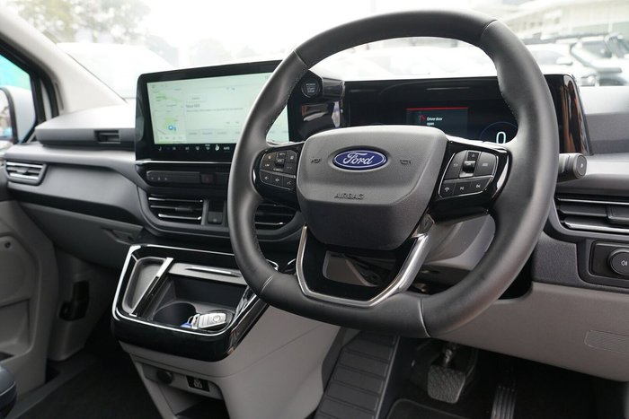 2025 Ford Tourneo Titanium X
