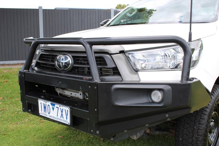 2022 Toyota Hilux SR