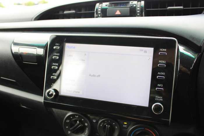 2022 Toyota Hilux SR