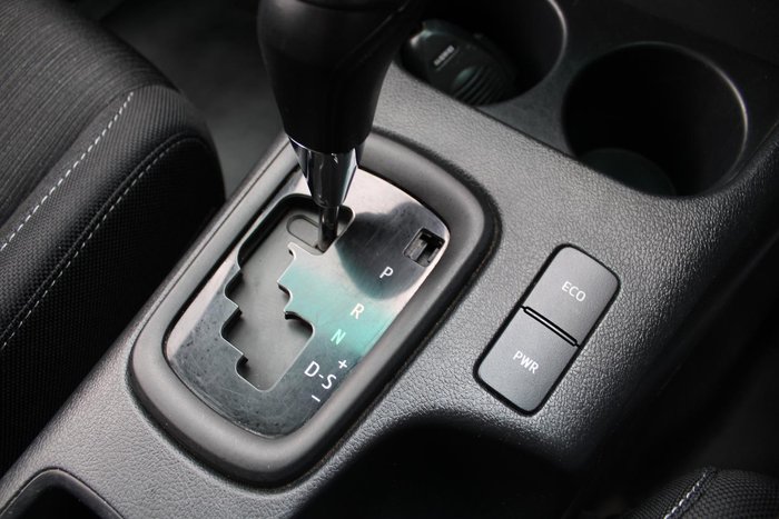 2022 Toyota Hilux SR