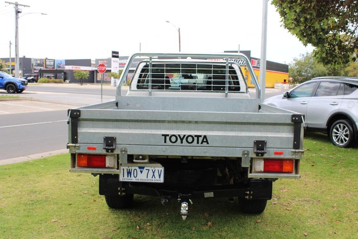 2022 Toyota Hilux SR