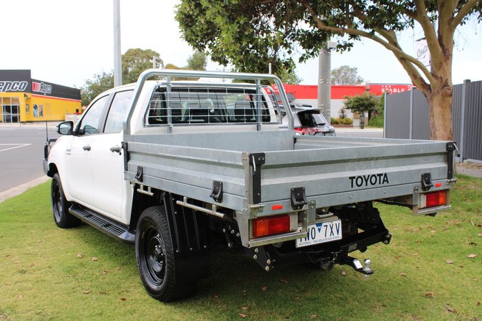 2022 Toyota Hilux SR