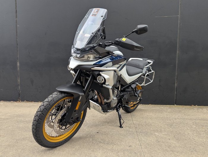 2025 CFMOTO MT EXPLORE WHITE