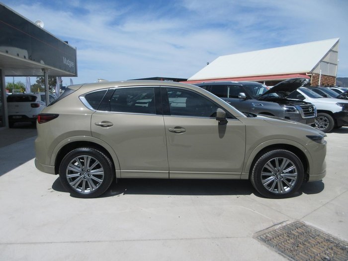 2025 Mazda CX-5 G25 Akera