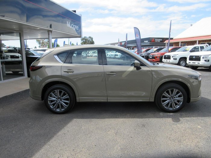 2025 Mazda CX-5 G25 Akera