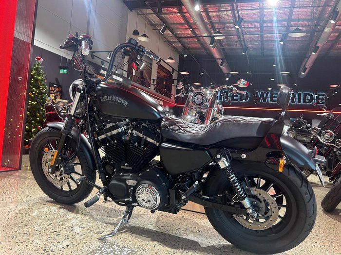 2015 Harley-Davidson Iron 883 (XL883N) Sportster Black