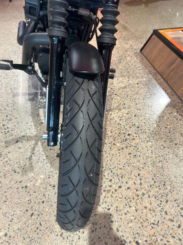 2015 Harley-Davidson Iron 883 (XL883N) Sportster Black