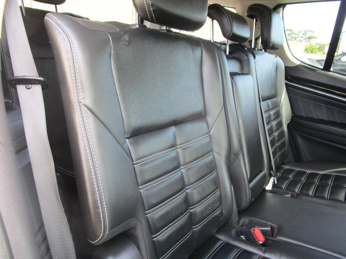 2020 Isuzu MU-X LS-T