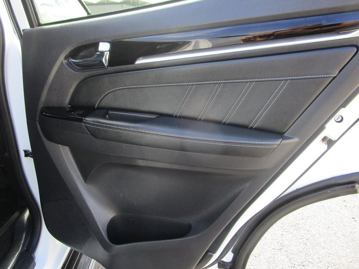 2020 Isuzu MU-X LS-T