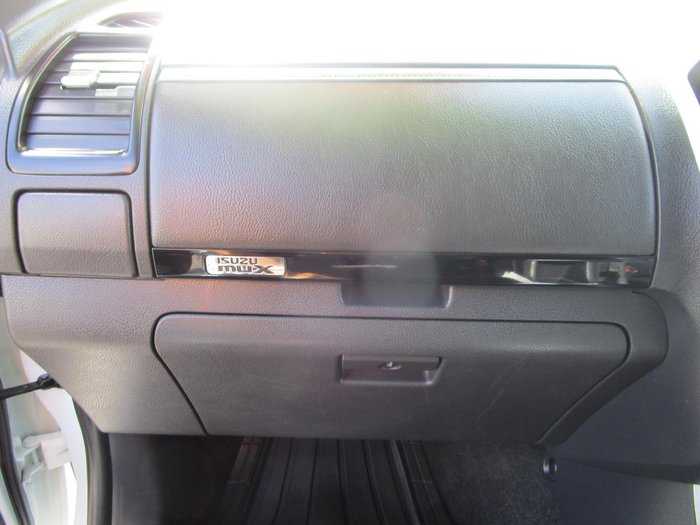 2020 Isuzu MU-X LS-T