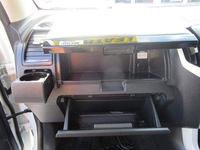 2020 Isuzu MU-X LS-T