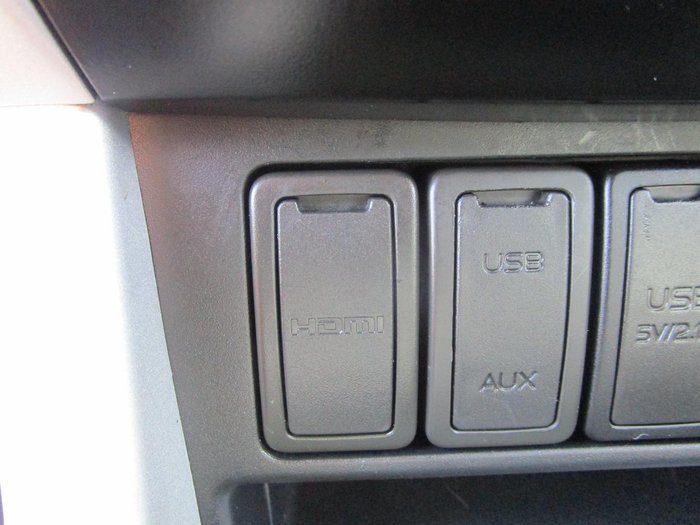 2020 Isuzu MU-X LS-T