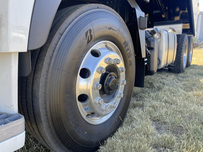 2025 Fuso Shogun FV84 530 White