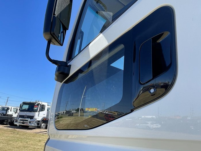 2025 Fuso Shogun FV84 530 White