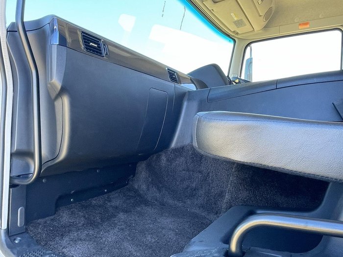 2025 Fuso Shogun FV84 530 White