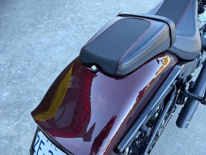 2018 HARLEY-DAVIDSON FXBR BREAKOUT Red