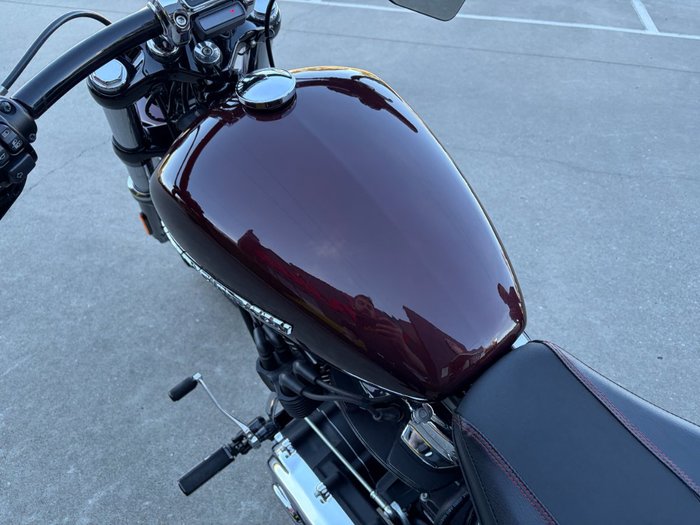 2018 HARLEY-DAVIDSON FXBR BREAKOUT Red