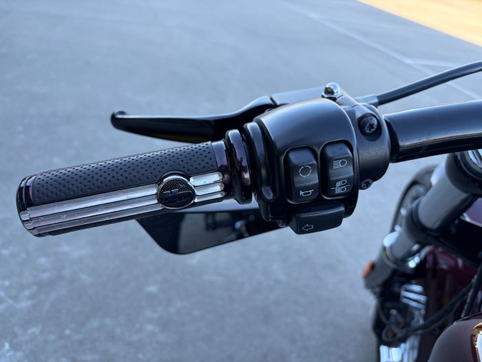 2018 HARLEY-DAVIDSON FXBR BREAKOUT Red