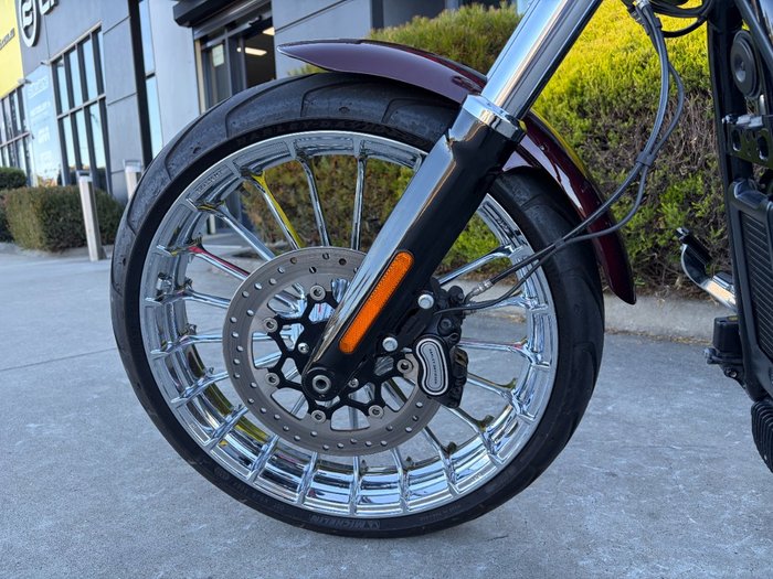 2018 HARLEY-DAVIDSON FXBR BREAKOUT Red