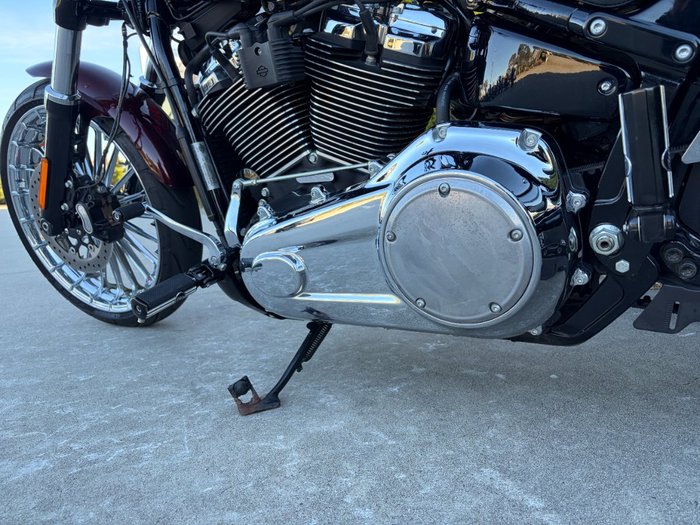 2018 HARLEY-DAVIDSON FXBR BREAKOUT Red