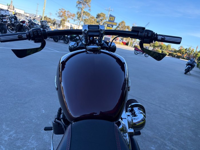 2018 HARLEY-DAVIDSON FXBR BREAKOUT Red