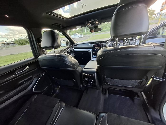 2022 Jeep Grand Cherokee L Night Eagle