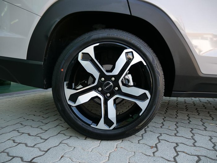 2025 KGM Torres Hybrid K40