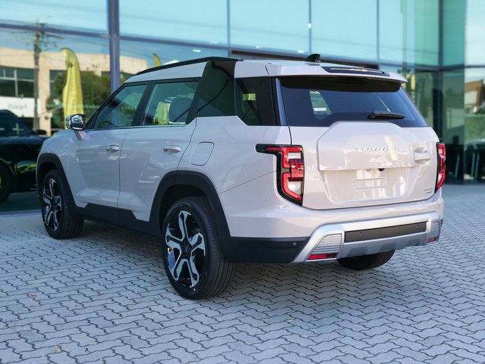 2025 KGM Torres Hybrid K40