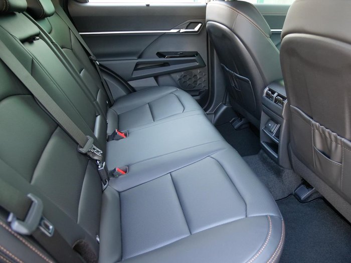 2025 KGM Torres Hybrid K40