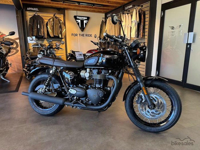 TRIUMPH BONNEVILLE T120 BLACK ROAD BONNEVILLE BLACK